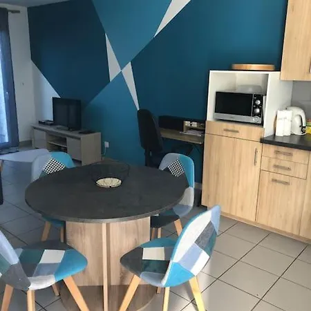 Maison Chaleureuse & *