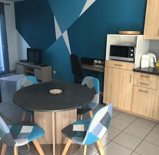 Maison Chaleureuse & *