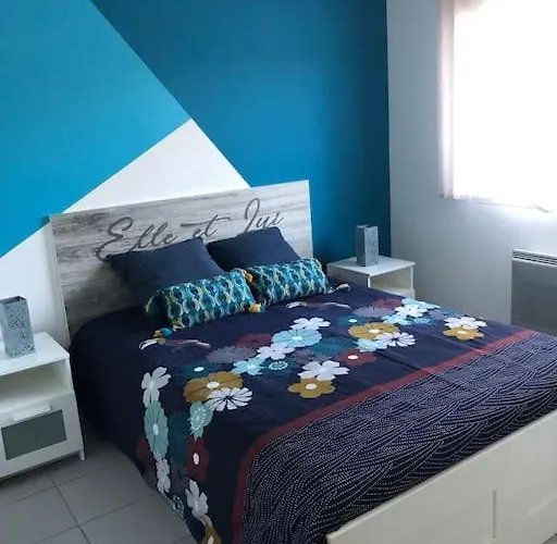 Maison Chaleureuse & *